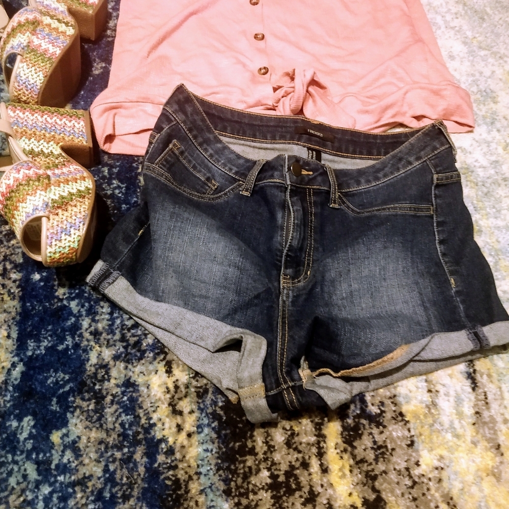 Fade mark blue jean shorts